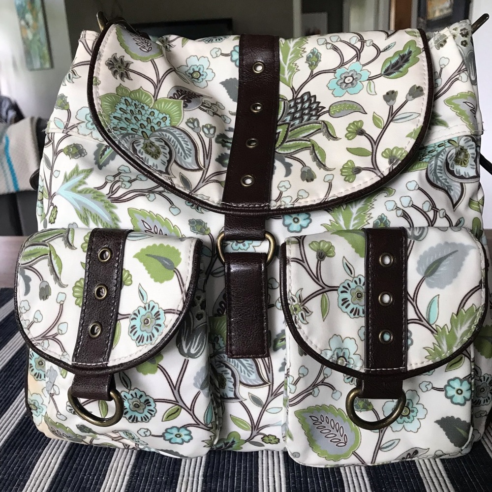 Beautiful lightly used large bag